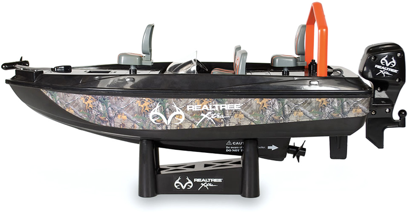 Illustration for article titled Fishing Is Even Lazier When You Use an RC Boat